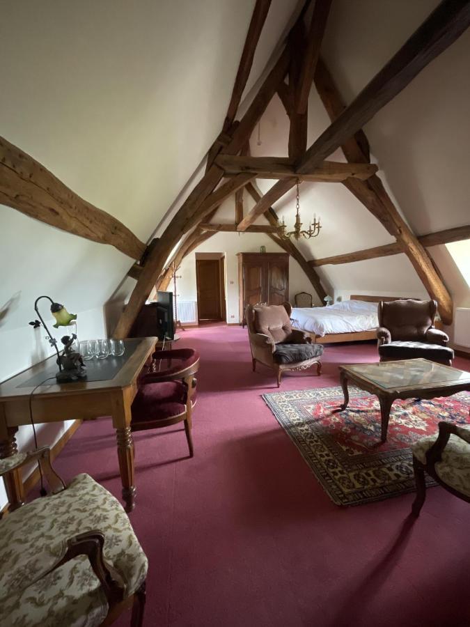 Chateau De La Berchere Нюи-Сен-Жорж Стая снимка